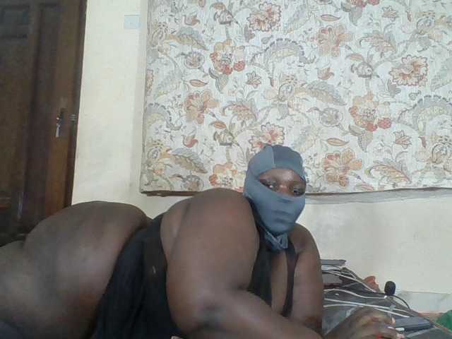 Bigdarkass live cam preview