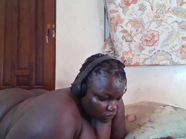 Bigdarkass webcam