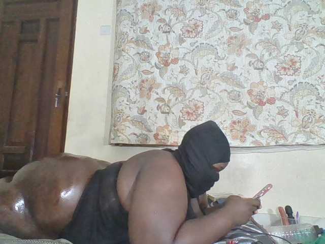 Bigdarkass live cam on BongaCams