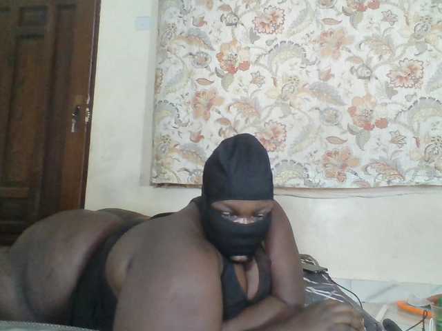 Bigdarkass live cam on BongaCams