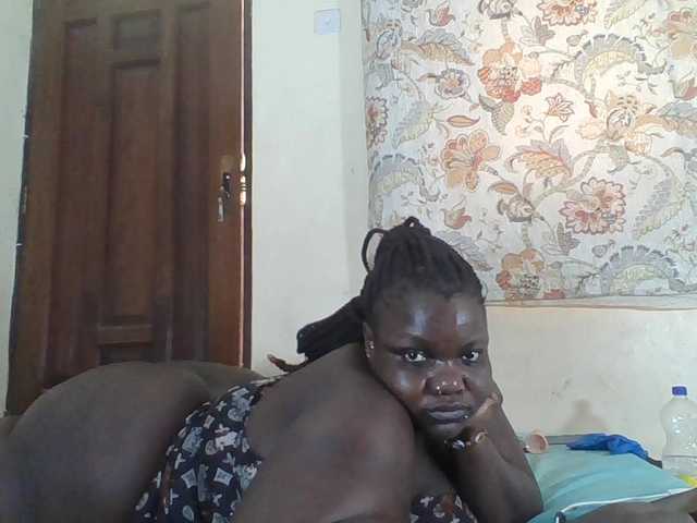 Bigdarkass live cam on BongaCams