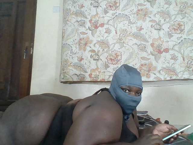 Bigdarkass live cam preview
