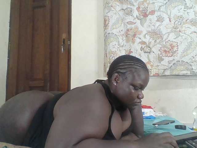 Bigdarkass live cam on BongaCams