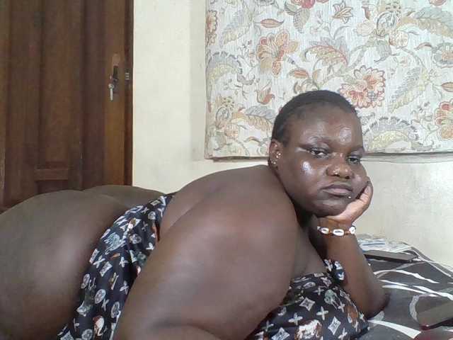 Bigdarkass live webcam show