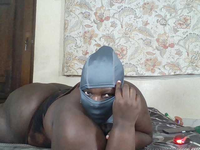 Bigdarkass live cam preview
