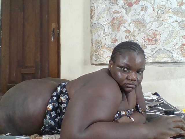 Bigdarkass live webcam show
