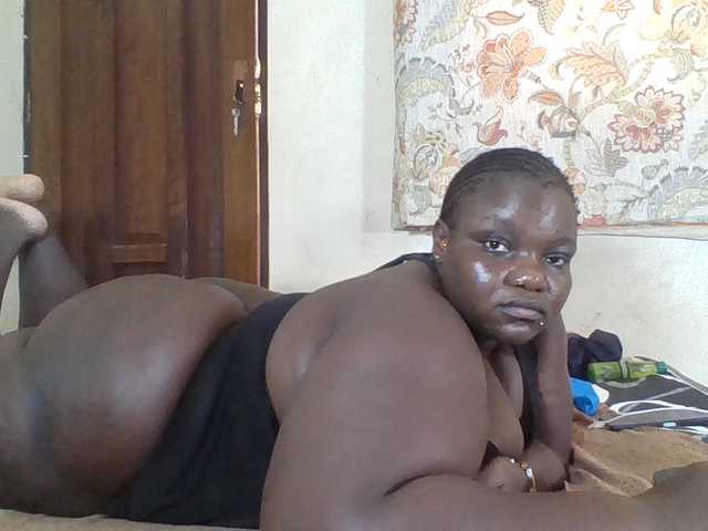 Bigdarkass live cam on BongaCams
