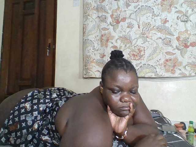 Bigdarkass live cam preview
