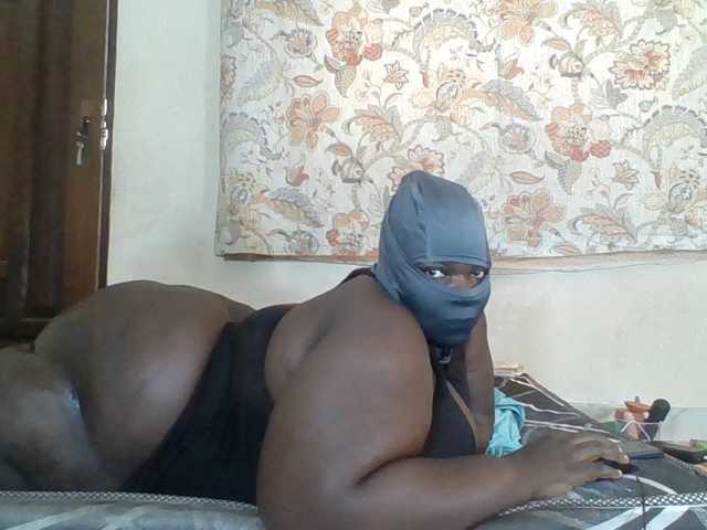 Bigdarkass live cam on BongaCams