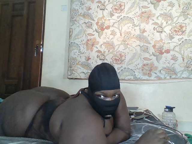 Bigdarkass live cam on BongaCams