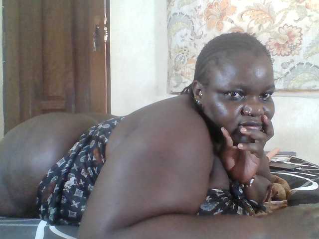 Bigdarkass live cam on BongaCams