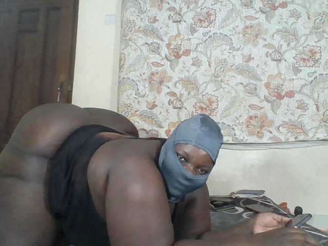 Bigdarkass live cam on BongaCams