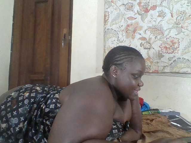 Bigdarkass live cam on BongaCams
