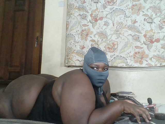 Bigdarkass live cam on BongaCams