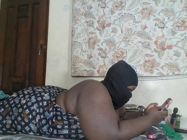 Bigdarkass live cam on BongaCams