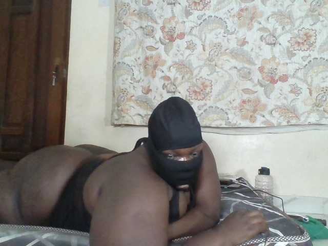 Bigdarkass live cam on BongaCams