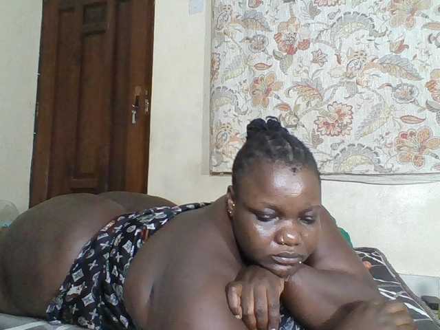 Bigdarkass live cam on BongaCams