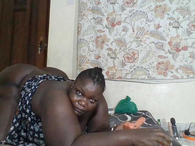 Bigdarkass live cam on BongaCams