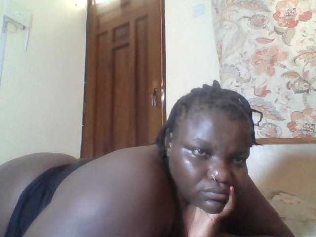 Bigdarkass webcam bongacams model stream image