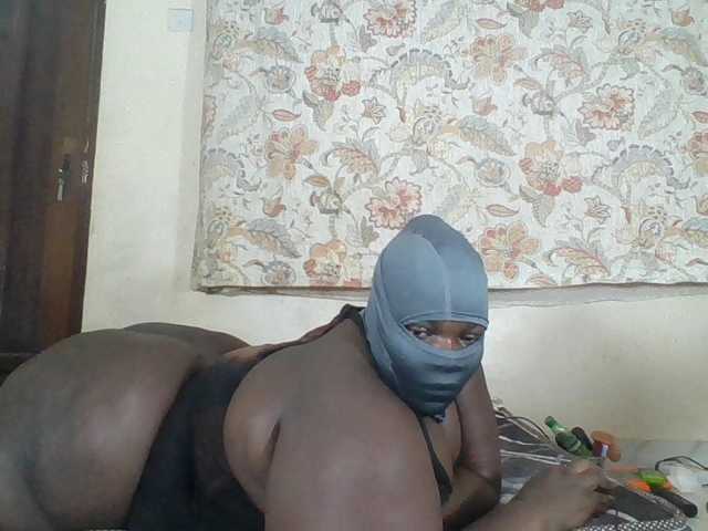 Bigdarkass live cam on BongaCams