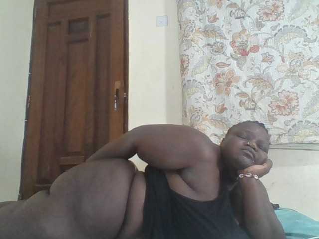 Bigdarkass live cam on BongaCams