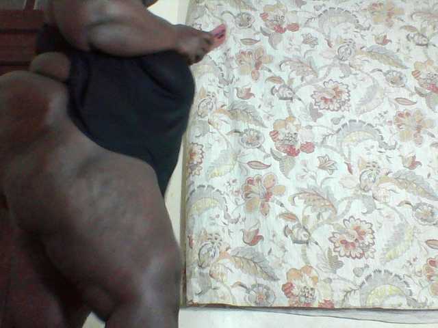 Bigdarkass live cam on BongaCams