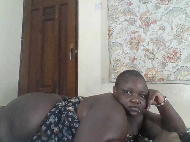 Bigdarkass live cam on BongaCams