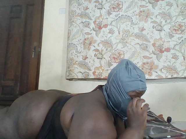Bigdarkass live cam on BongaCams