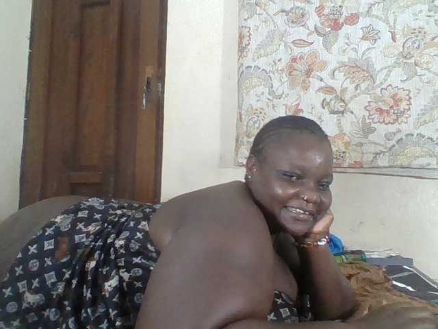 Bigdarkass live cam on BongaCams