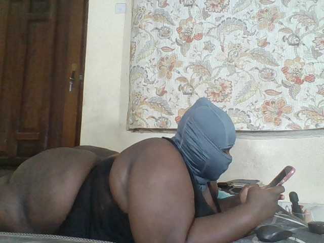 Bigdarkass live cam on BongaCams