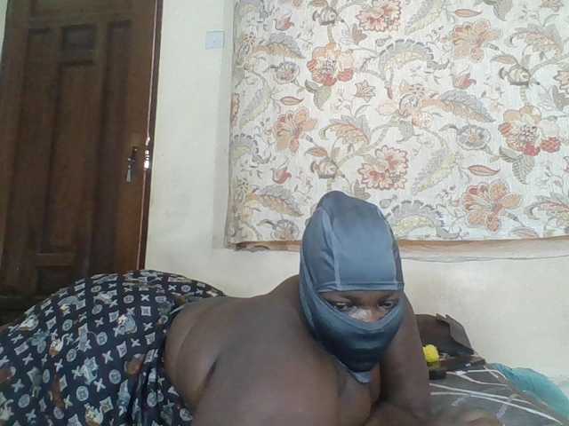 Bigdarkass live cam on BongaCams