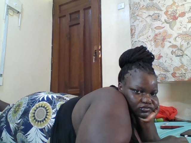 Bigdarkass live cam on BongaCams