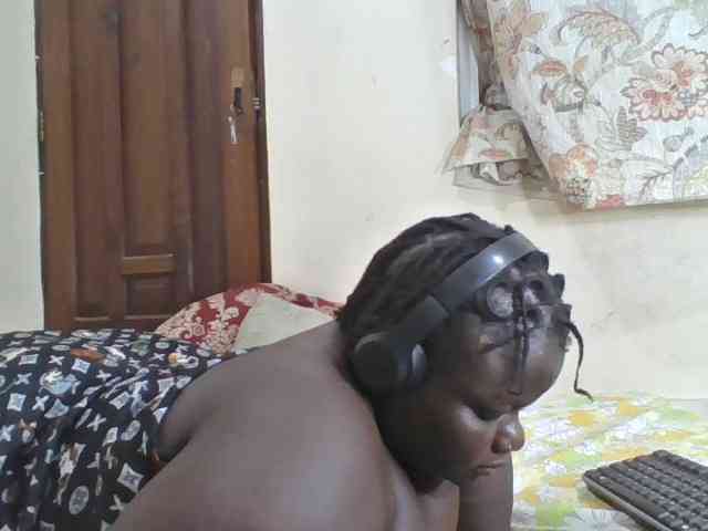 Bigdarkass webcam