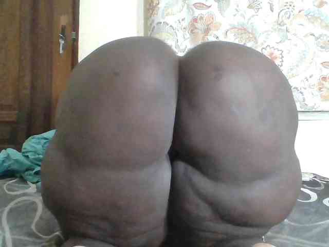 Bigdarkass webcam