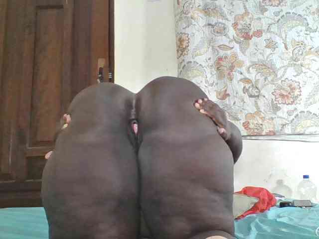 Bigdarkass webcam