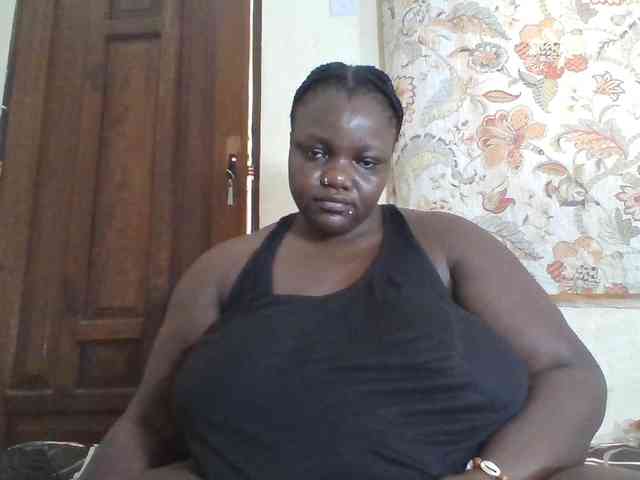 Modèle: Bigdarkass