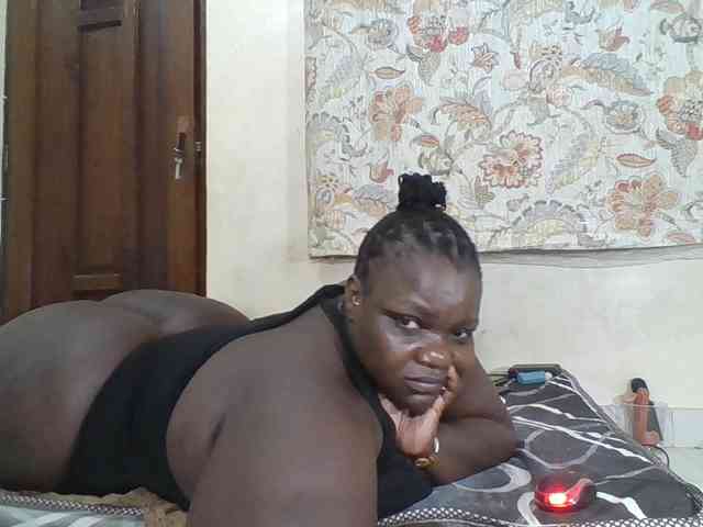 Modelo: Bigdarkass