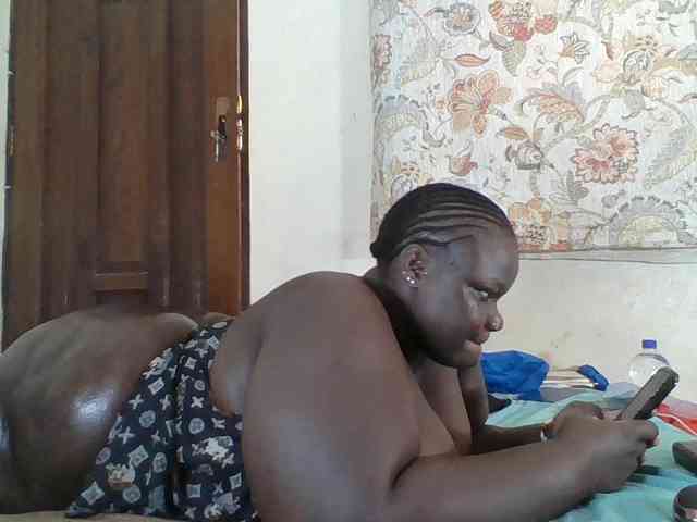 Bigdarkass webcam