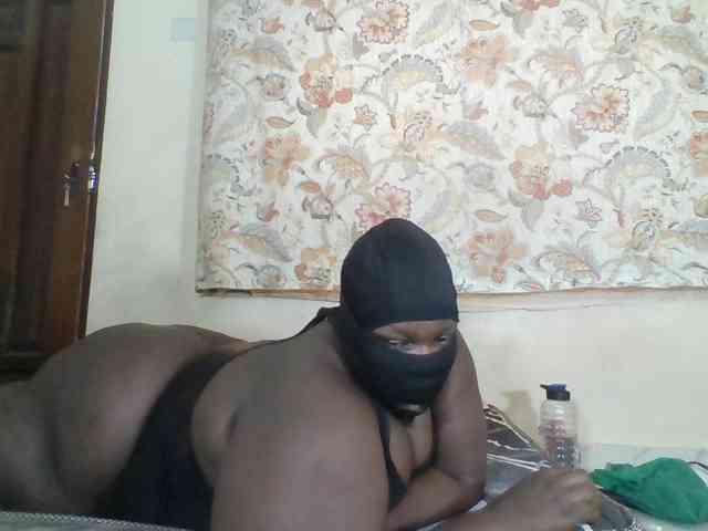 Bigdarkass Live Webcam on BongaCams