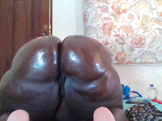 Bigdarkass webcam