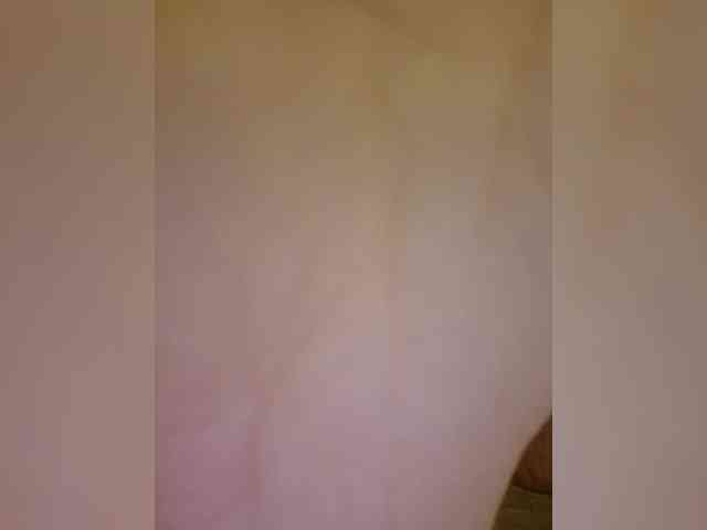 MilaMcGarden webcam