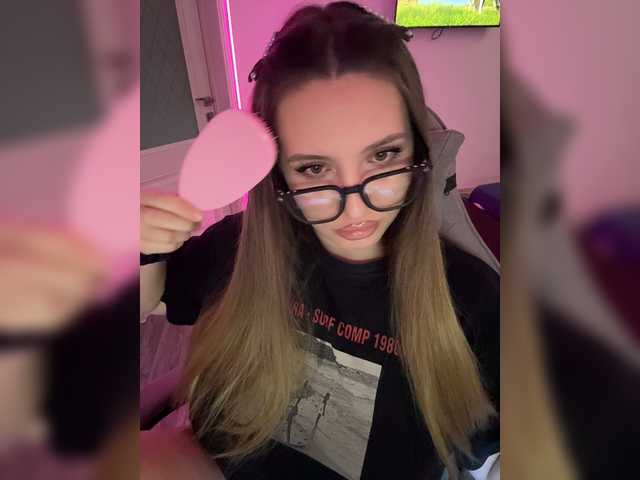 CrisKiss live webcam show