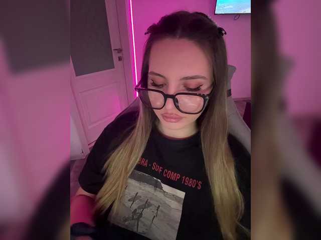 CrisKiss live webcam show