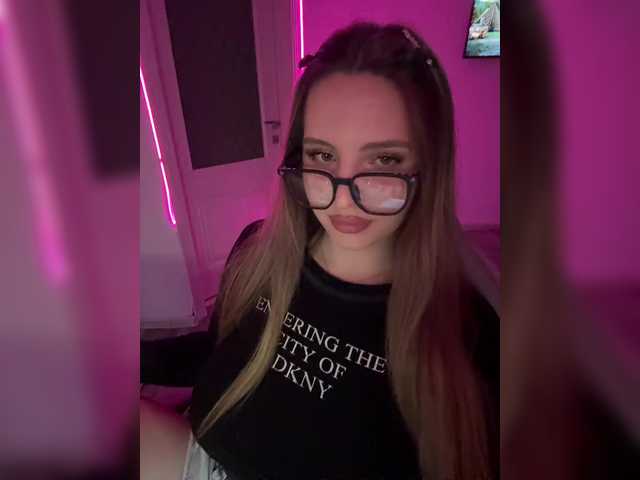 CrisKiss live webcam show