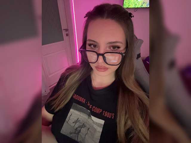 CrisKiss live webcam show