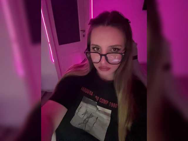 Couple-sex live webcam show