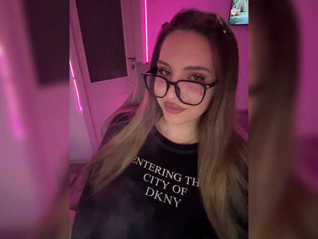 CrisKiss live webcam show