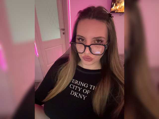 CrisKiss live webcam show