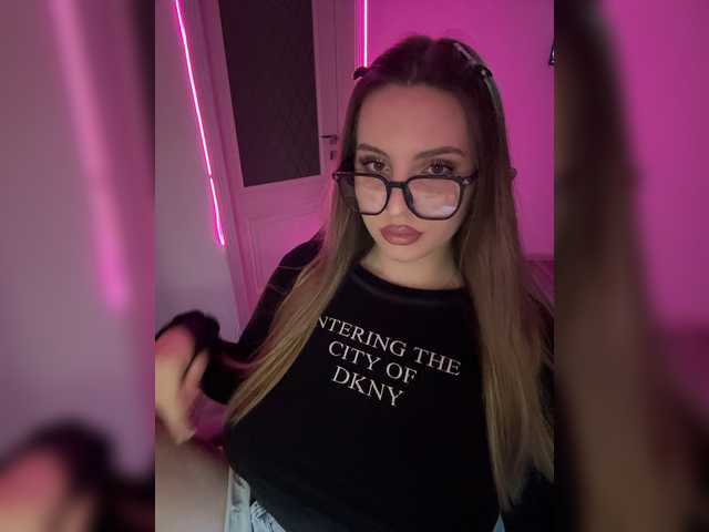 CrisKiss live webcam show