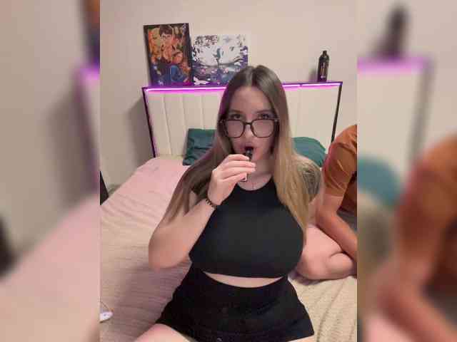 Cris_Mi webcam